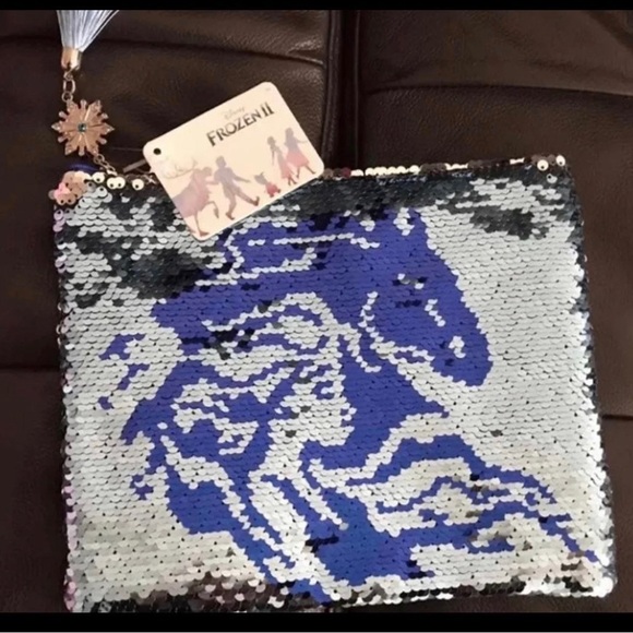 Frozen II Elsa Fearless Flip Sequin Pencil Case Pouch 8.2 x 3.9 inches - Picture 1 of 2